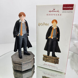 Hallmark 2019 Harry Potter Collection RON WEASLEY Storyteller ORNAMENT W/box